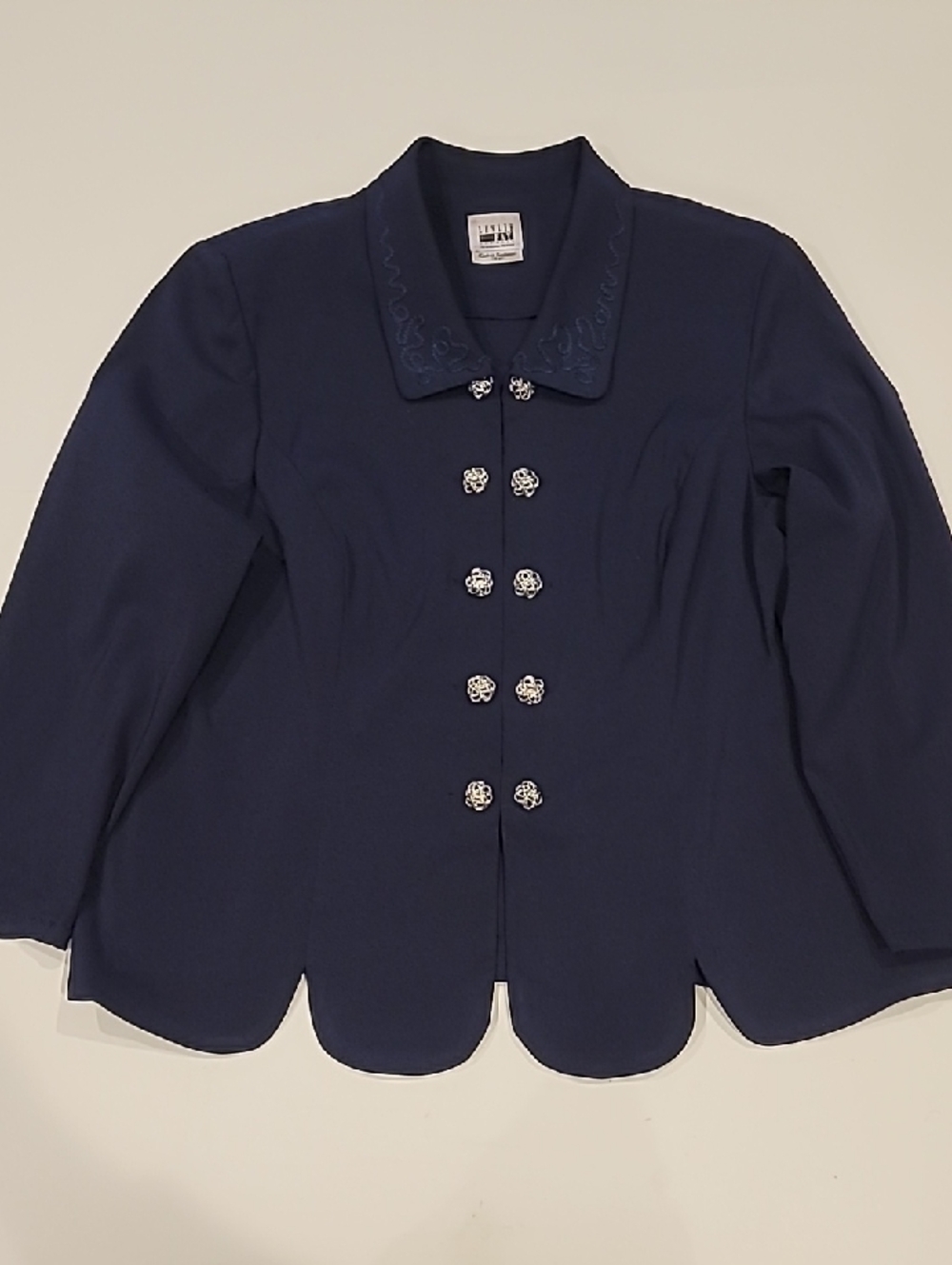 Leslie Fay Navy Embroidered Blazer with Vintage Silver Buttons 24WP - Picture 5 of 16